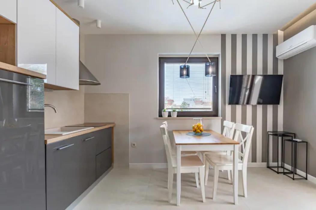Apartments "Villa Antisin" With Heated Pool Ζαντάρ Εξωτερικό φωτογραφία