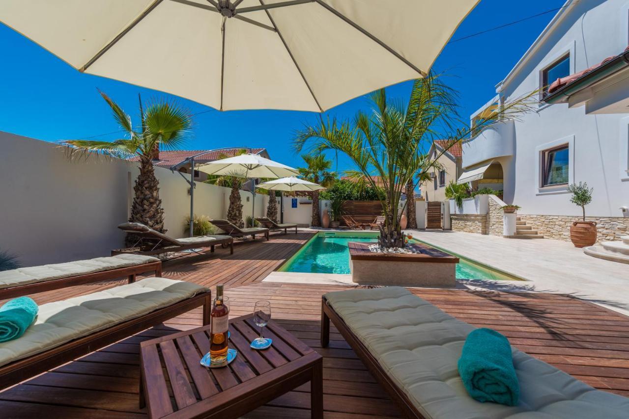 Apartments "Villa Antisin" With Heated Pool Ζαντάρ Εξωτερικό φωτογραφία