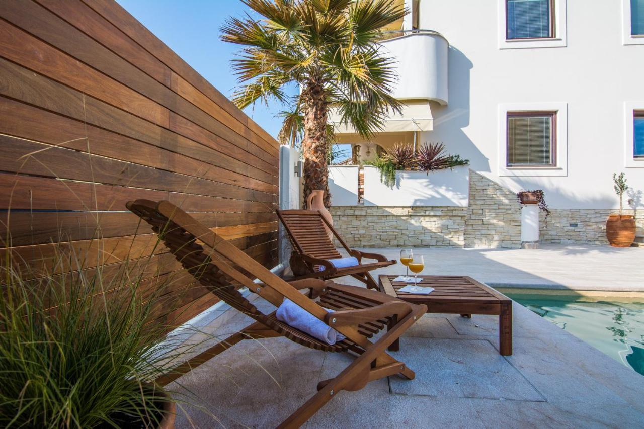 Apartments "Villa Antisin" With Heated Pool Ζαντάρ Εξωτερικό φωτογραφία