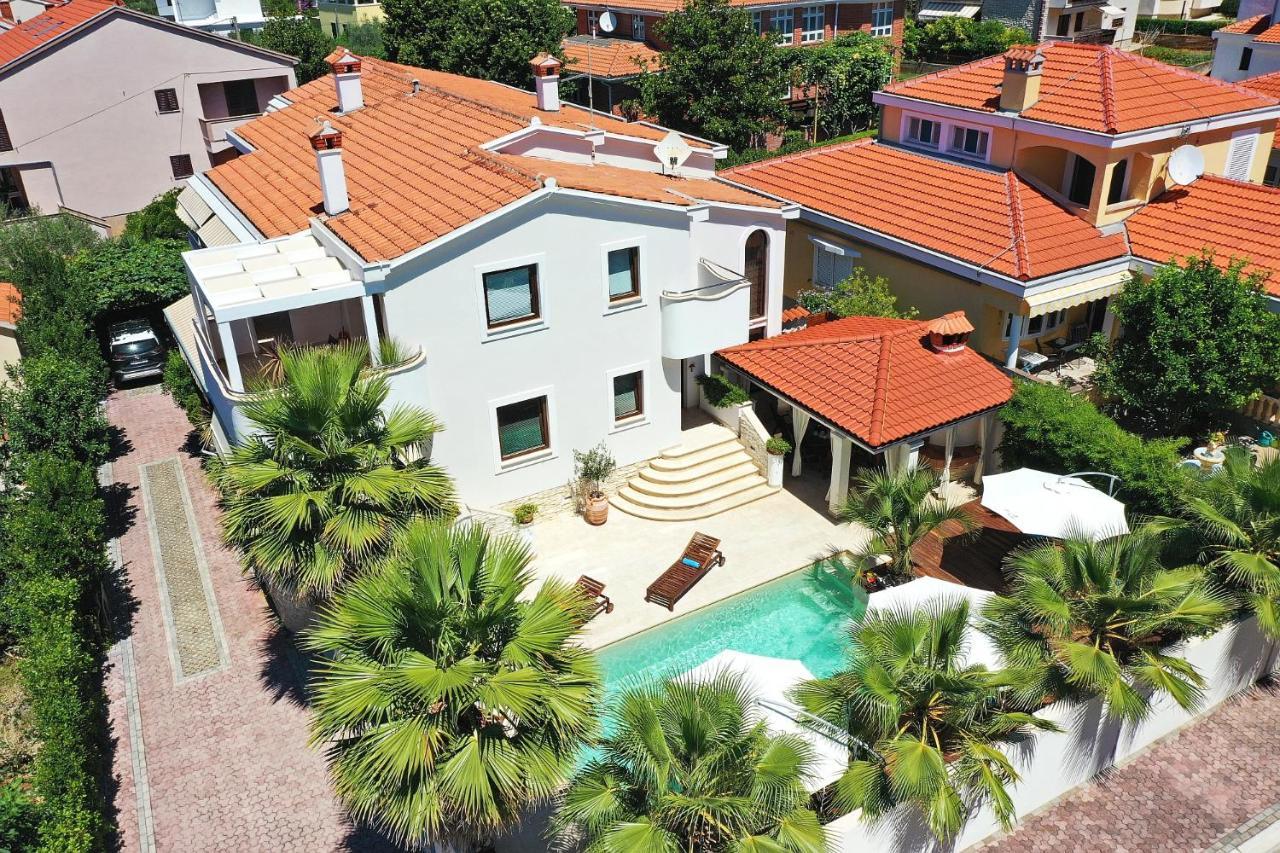 Apartments "Villa Antisin" With Heated Pool Ζαντάρ Εξωτερικό φωτογραφία
