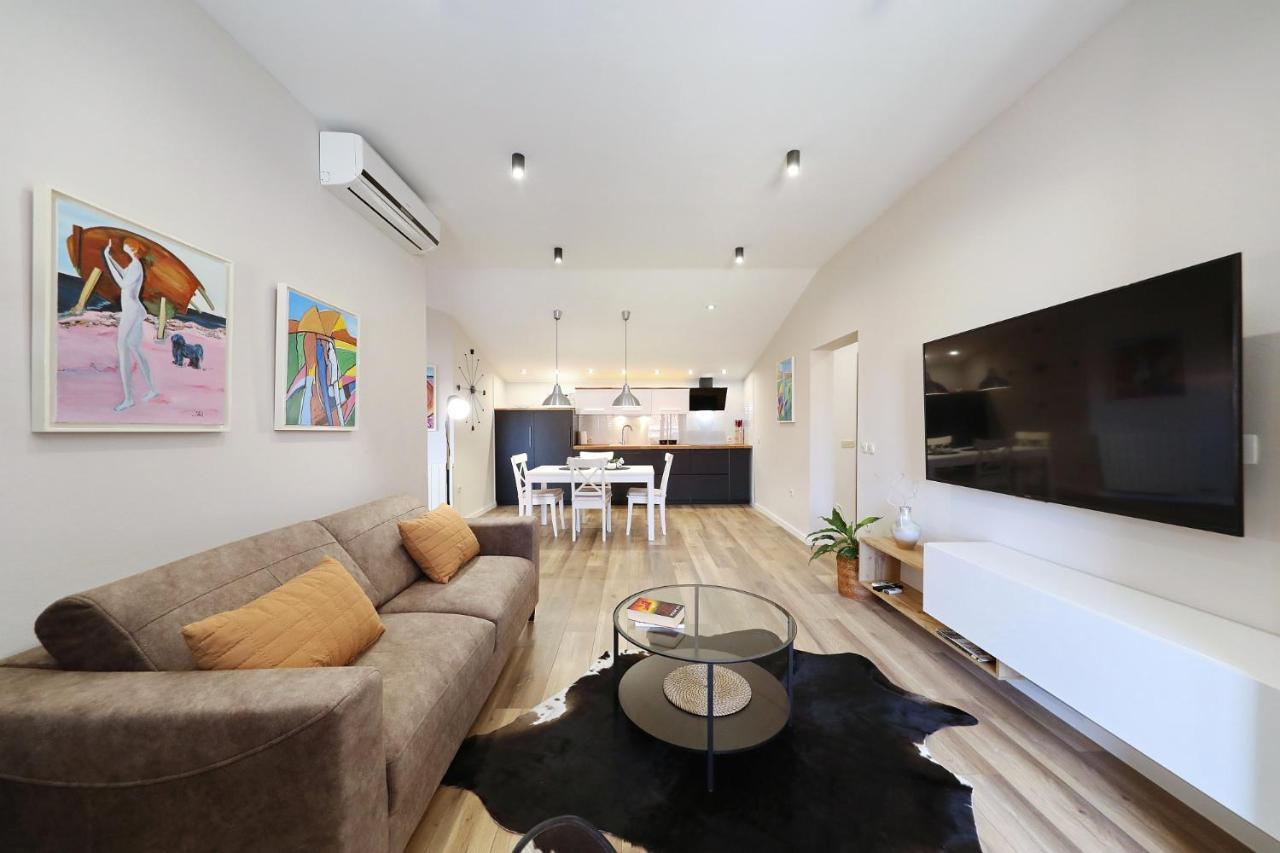 Apartments "Villa Antisin" With Heated Pool Ζαντάρ Εξωτερικό φωτογραφία