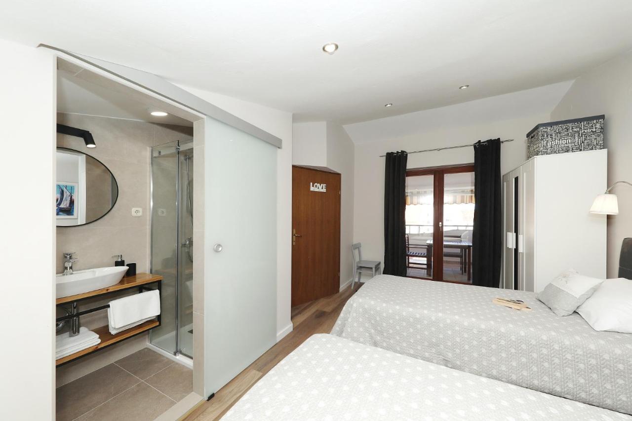 Apartments "Villa Antisin" With Heated Pool Ζαντάρ Εξωτερικό φωτογραφία