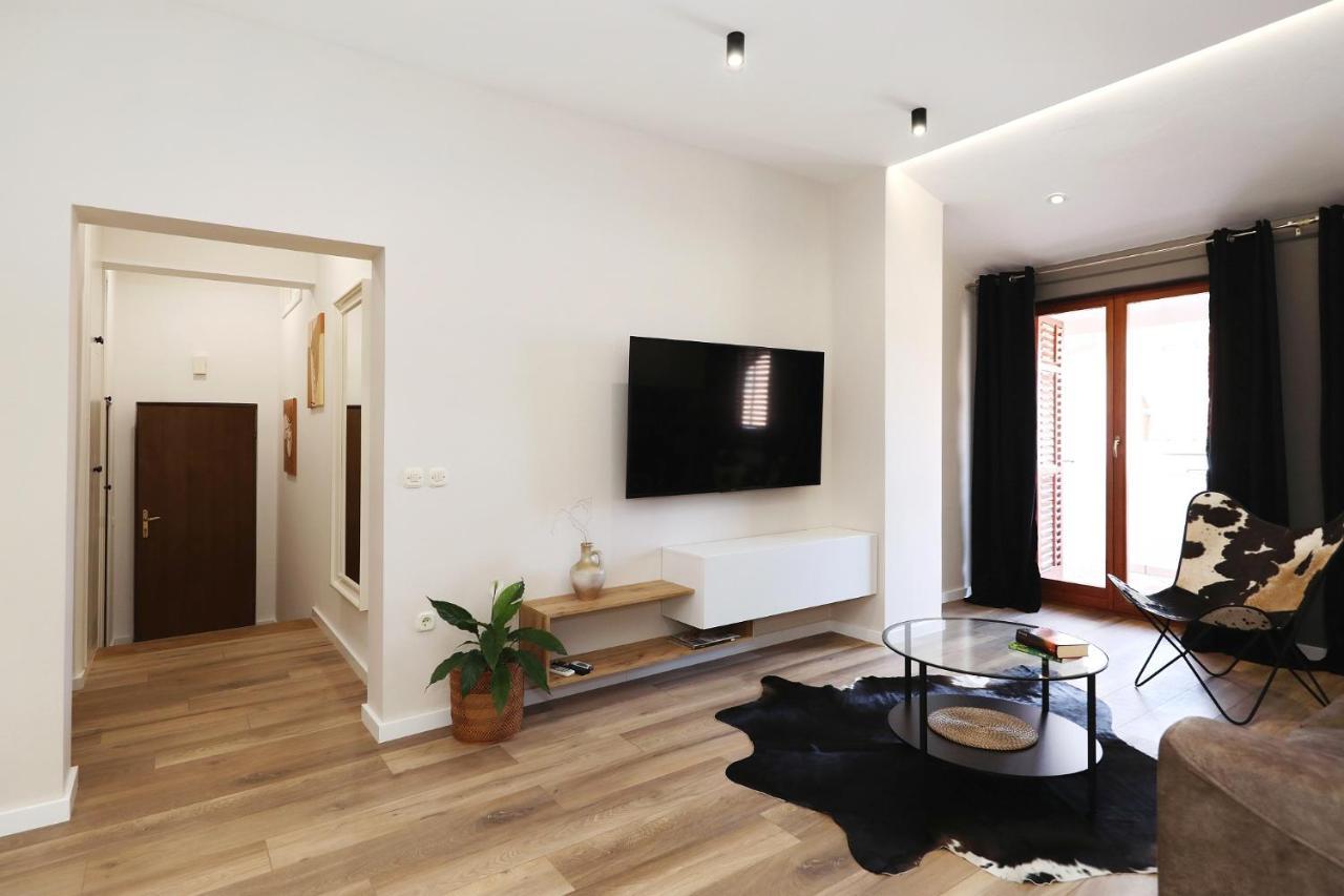 Apartments "Villa Antisin" With Heated Pool Ζαντάρ Εξωτερικό φωτογραφία