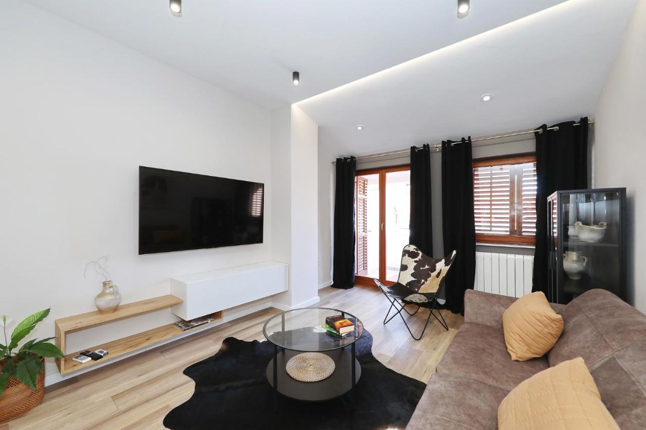 Apartments "Villa Antisin" With Heated Pool Ζαντάρ Εξωτερικό φωτογραφία
