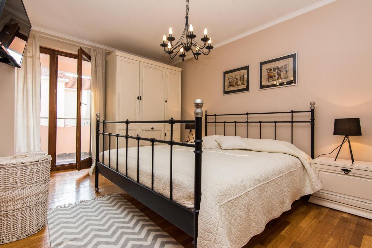 Apartments "Villa Antisin" With Heated Pool Ζαντάρ Εξωτερικό φωτογραφία